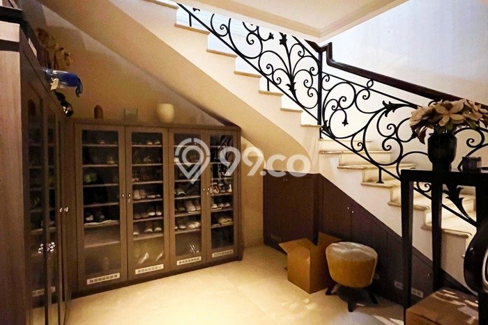 Siap Huni Rumah Mewah 4 Kamar di Kebayoran Baru Dekat ke Mana Saja Siap Huni Rumah Mewah 4 Kamar di Kebayoran Baru Dekat ke Mana Saja