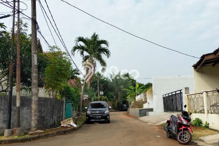 Tanah Dijual Lokasi Strategis di Tangerang Selatan dengan Luas 212m2 Tanah Dijual Lokasi Strategis di Tangerang Selatan dengan Luas 212m2
