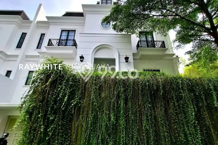 Rumah Elit Modern Tanpa Renovasi di Cipete Jakarta Selatan Rumah Elit Modern Tanpa Renovasi di Cipete Jakarta Selatan