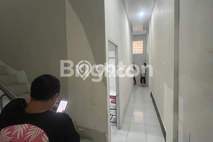 Unit Ruko Dijual di Ilir Timur II Palembang Luas Tanah 101m2, Luas Bangunan 172m2 Unit Ruko Dijual di Ilir Timur II Palembang Luas Tanah 101m2, Luas Bangunan 172m2