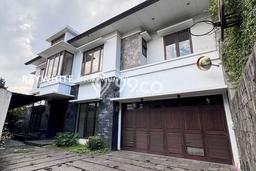 Jual Rumah Luas Elegan Dengan View Eksklusif di Cipete, Jakarta Selatan Jual Rumah Luas Elegan Dengan View Eksklusif di Cipete, Jakarta Selatan