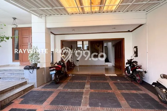 Hunian Mewah LB 412m2 Siap Huni Desain Elegan di Pondok Indah, Jakarta Selatan Hunian Mewah LB 412m2 Siap Huni Desain Elegan di Pondok Indah, Jakarta Selatan