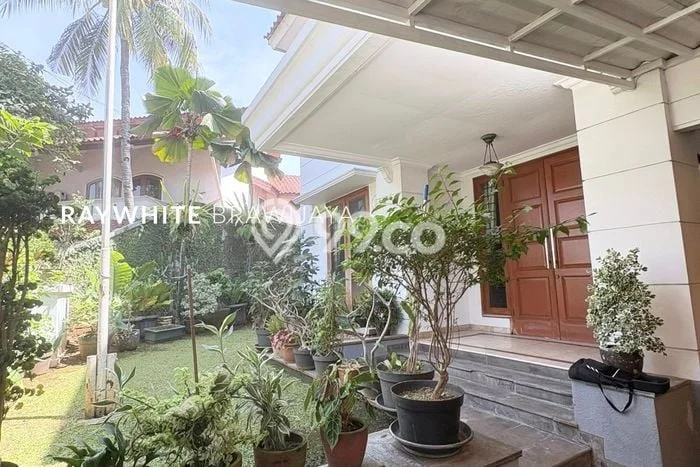 Hunian Mewah LB 412m2 Siap Huni Desain Elegan di Pondok Indah, Jakarta Selatan Hunian Mewah LB 412m2 Siap Huni Desain Elegan di Pondok Indah, Jakarta Selatan
