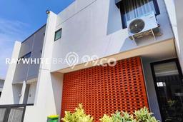 Jual Rumah Minimalis Bagus Punya 3 KT di Jagakarsa Jakarta Selatan SHM Jual Rumah Minimalis Bagus Punya 3 KT di Jagakarsa Jakarta Selatan SHM