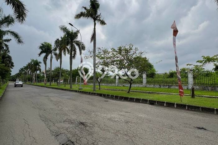 Lahan Kosong Dijual di Cikarang Pusat, Bekasi, Luas 20000m2 Area Strategis Lahan Kosong Dijual di Cikarang Pusat, Bekasi, Luas 20000m2 Area Strategis
