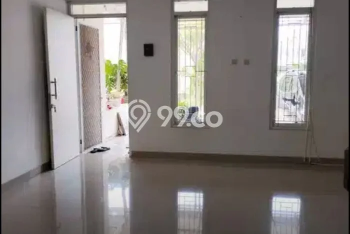 Disewakan Rumah Murah di Bintara Bekasi dengan 3 Kamar Tidur Disewakan Rumah Murah di Bintara Bekasi dengan 3 Kamar Tidur