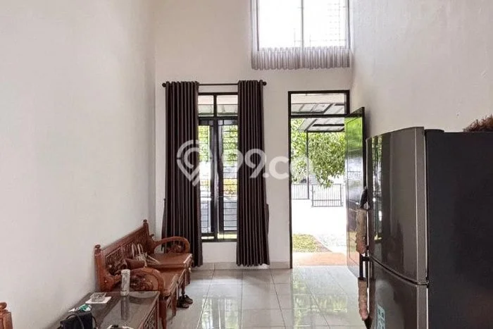 DREAM HOME! Rumah di , 2 KT, Free Macet, LT 135m2m² LB 90m2m² DREAM HOME! Rumah di , 2 KT, Free Macet, LT 135m2m² LB 90m2m²