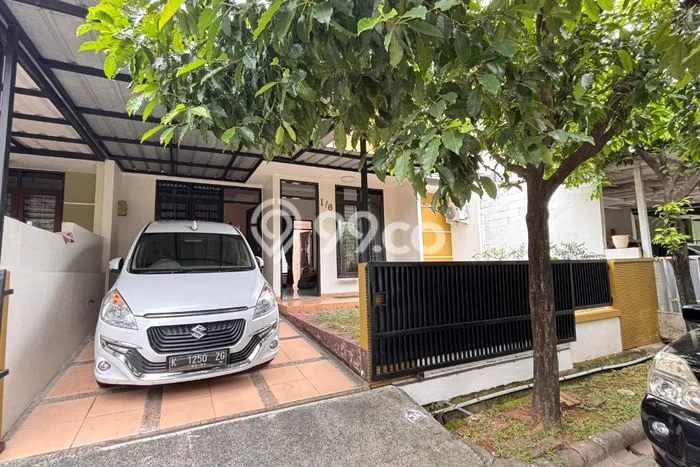 DREAM HOME! Rumah di , 2 KT, Free Macet, LT 135m2m² LB 90m2m² DREAM HOME! Rumah di , 2 KT, Free Macet, LT 135m2m² LB 90m2m²