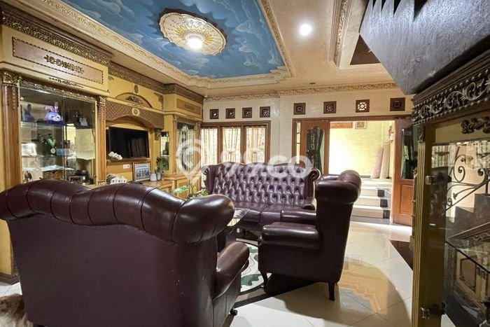 Dijual Rumah Luas Megah Dengan View Eksklusif di Grand Wisata, Bekasi Dijual Rumah Luas Megah Dengan View Eksklusif di Grand Wisata, Bekasi