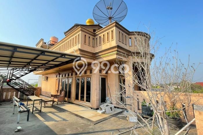 Dijual Rumah Luas Megah Dengan View Eksklusif di Grand Wisata, Bekasi Dijual Rumah Luas Megah Dengan View Eksklusif di Grand Wisata, Bekasi