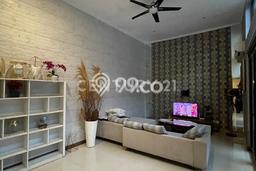 Disewakan! Rumah 4 Kamar Tidur &
3 Kamar Mandi di Bintaro, Tangerang Selatan Disewakan! Rumah 4 Kamar Tidur &
3 Kamar Mandi di Bintaro, Tangerang Selatan