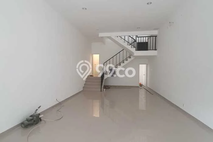 LOKASI STRATEGIS! Ruko Kawasan Bintaro, Luas 180m², Pusat Perdagangan LOKASI STRATEGIS! Ruko Kawasan Bintaro, Luas 180m², Pusat Perdagangan