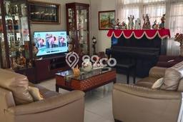 Jual Cepat Hunian Mewah Klasik di Jakarta Selatan Jual Cepat Hunian Mewah Klasik di Jakarta Selatan