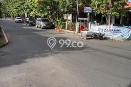 Lahan Strategis di Kebon Jeruk Dijual dengan Luas 1600m2 Lahan Strategis di Kebon Jeruk Dijual dengan Luas 1600m2