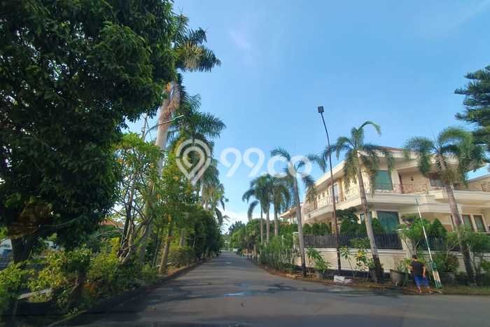 Rumah Luxury Modern Siap Huni di Puri Indah Jakarta Barat Rumah Luxury Modern Siap Huni di Puri Indah Jakarta Barat