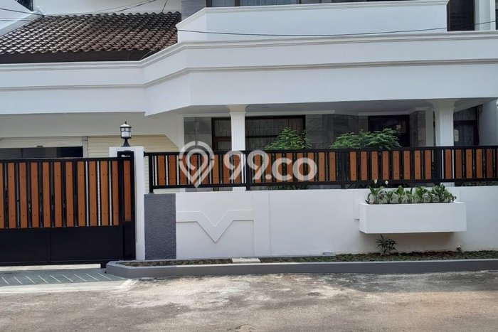 Rumah Mewah Dijual LT 276m2 di Cilandak, Jakarta Selatan Rumah Mewah Dijual LT 276m2 di Cilandak, Jakarta Selatan