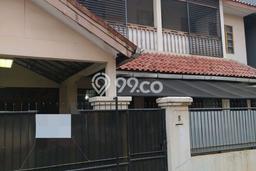 DIJUAL CEPAT! Rumah Nyaman di Pulo Gadung, Jakarta Timur, Luas 179m² Bangunan 230m² Bisa Nego! DIJUAL CEPAT! Rumah Nyaman di Pulo Gadung, Jakarta Timur, Luas 179m² Bangunan 230m² Bisa Nego!