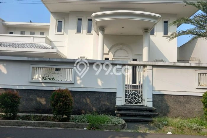 Siap Huni Hunian Elit 4 Kamar di Kebayoran Lama Dekat ke Mana Saja Siap Huni Hunian Elit 4 Kamar di Kebayoran Lama Dekat ke Mana Saja