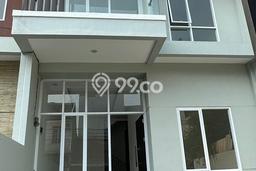 Kesempatan Investasi LT 90m² / LB 130m² di Kelapa Gading, Dekat Pusat Kota, Jakarta Utara Kesempatan Investasi LT 90m² / LB 130m² di Kelapa Gading, Dekat Pusat Kota, Jakarta Utara