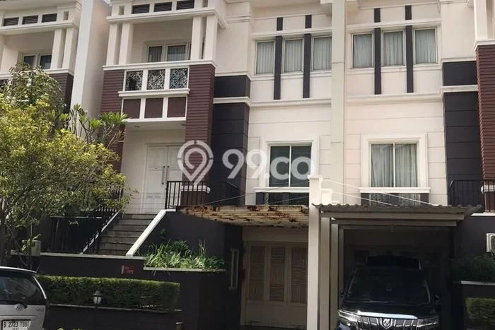 Rumah Eksklusif Siap Huni LT 136m2 di Kelapa Gading, Jakarta Utara Rumah Eksklusif Siap Huni LT 136m2 di Kelapa Gading, Jakarta Utara