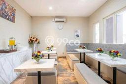 Hotel Lokasi Strategis di Karawang Barat, Luas 600m2m², Jalan Utama Hotel Lokasi Strategis di Karawang Barat, Luas 600m2m², Jalan Utama