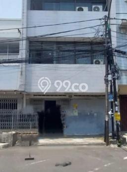 Ruko Dijual di Jakarta Pusat LT 151m2 & LB 500m2 Lokasi Terbaik! Ruko Dijual di Jakarta Pusat LT 151m2 & LB 500m2 Lokasi Terbaik!