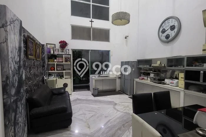 Ready to Use! Premium House LT 180m2 Desain Modern di Ancol Ready to Use! Premium House LT 180m2 Desain Modern di Ancol