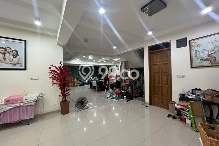 Hunian Elit LB 260m2 Siap Huni Desain Elegan di Sunter, Jakarta Utara Hunian Elit LB 260m2 Siap Huni Desain Elegan di Sunter, Jakarta Utara