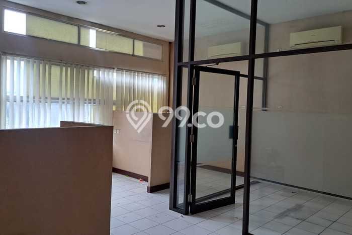 SEWA STRATEGIS! Gudang di Cakung, Luas 360m2m², Lokasi Ramai SEWA STRATEGIS! Gudang di Cakung, Luas 360m2m², Lokasi Ramai