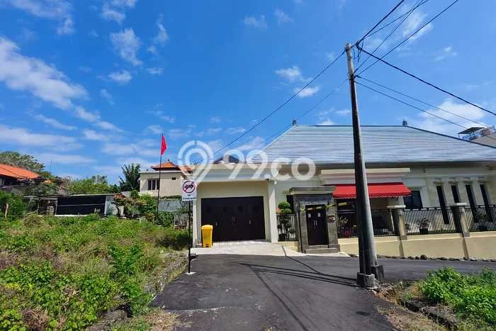 Jual Tanah Kawasan Komersial Kawasan , Luas 132m2m², Potensi Bagus Jual Tanah Kawasan Komersial Kawasan , Luas 132m2m², Potensi Bagus