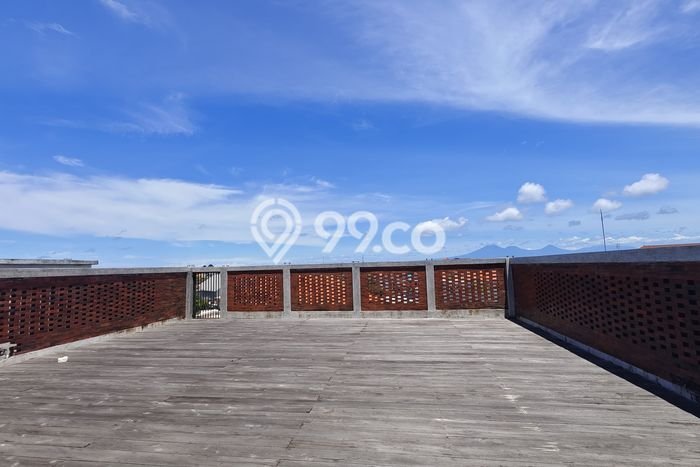 Ruko Kawasan Kuta, Luas 1050m², Kawasan Bisnis, Ramai Ruko Kawasan Kuta, Luas 1050m², Kawasan Bisnis, Ramai