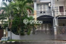 Dijual Hunian Rumah Terawat 3 KT di Babatan, Surabaya Dijual Hunian Rumah Terawat 3 KT di Babatan, Surabaya