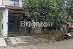 Ready to Use! Luxury House LT 157m2 Desain Modern di Permata Jingga Ready to Use! Luxury House LT 157m2 Desain Modern di Permata Jingga