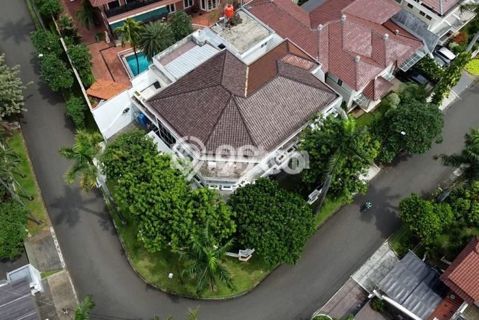 Hunian Mewah LB 600m2 Siap Huni Desain Elegan di Pondok Indah, Jakarta Selatan Hunian Mewah LB 600m2 Siap Huni Desain Elegan di Pondok Indah, Jakarta Selatan