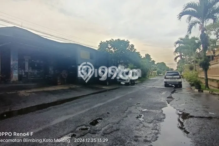 Ruko Bagus Dijual LB 180m2 Lokasi Strategis Malang Area Cocok untuk Berbisnis Ruko Bagus Dijual LB 180m2 Lokasi Strategis Malang Area Cocok untuk Berbisnis