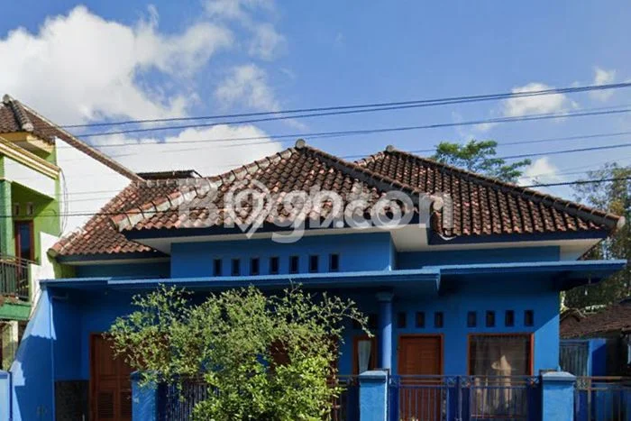 For Sale Hunian Rumah Terawat 4 Kamar di Sumbermanjing Wetan, Malang For Sale Hunian Rumah Terawat 4 Kamar di Sumbermanjing Wetan, Malang