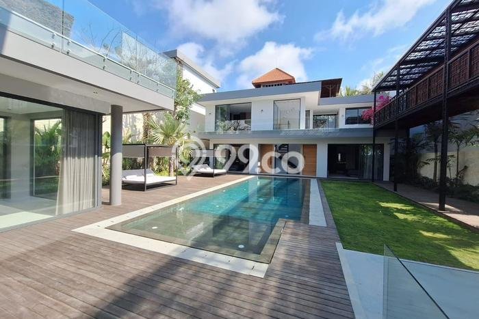 KESEMPATAN EMAS! Vila Kawasan , Ukuran 615m2m², Lokasi Elite dengan privasi terjamin KESEMPATAN EMAS! Vila Kawasan , Ukuran 615m2m², Lokasi Elite dengan privasi terjamin