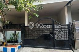 Rumah Strategis Sidoarjo, Sidoarjo, Luas 84m2m² LB 84m2m² Rumah Strategis Sidoarjo, Sidoarjo, Luas 84m2m² LB 84m2m²