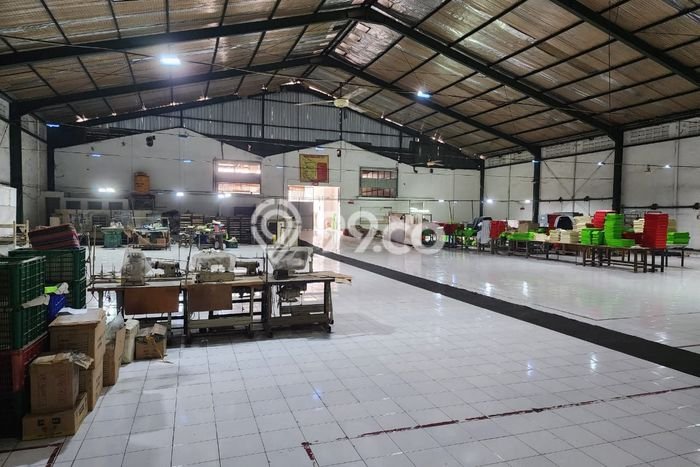 Gudang Paling Dicari LB 2000m2 Dijual di Sidoarjo Gudang Paling Dicari LB 2000m2 Dijual di Sidoarjo