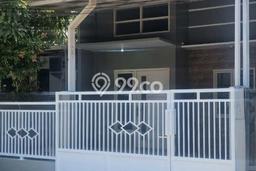 Kesempatan Langka Memiliki Rumah LT 110m2m² / LB 100m2m² di Kawasan Komersial Medokan Ayu, Surabaya Kesempatan Langka Memiliki Rumah LT 110m2m² / LB 100m2m² di Kawasan Komersial Medokan Ayu, Surabaya