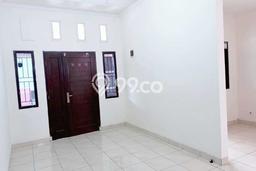 Sewa Rumah Murah di Taman Kopo Indah Bandung Punya 3 Kamar Tidur Sewa Rumah Murah di Taman Kopo Indah Bandung Punya 3 Kamar Tidur