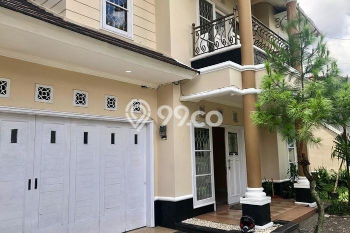 Rumah Bagus Siap Huni Di Batununggal Luas 296m2 Lokasi Strategis Rumah Bagus Siap Huni Di Batununggal Luas 296m2 Lokasi Strategis