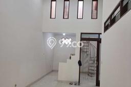 Rumah Modern 2 Kamar LT 94m2 di Taman Kopo Indah Rumah Modern 2 Kamar LT 94m2 di Taman Kopo Indah