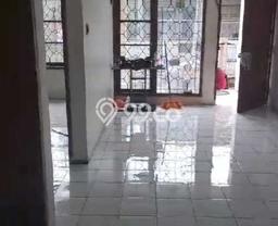 Disewakan! Rumah 4 Kamar Tidur &
2 Kamar Mandi di Taman Kopo Indah, Bandung Disewakan! Rumah 4 Kamar Tidur &
2 Kamar Mandi di Taman Kopo Indah, Bandung