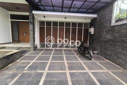 Rumah Cantik Siap Pakai Di Batununggal Luas 400m2 Aman Rumah Cantik Siap Pakai Di Batununggal Luas 400m2 Aman