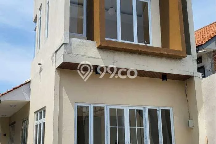 Lokasi terbaik! Rumah siap pakai disewakan di Bogor Barat LB 200m2 Lokasi terbaik! Rumah siap pakai disewakan di Bogor Barat LB 200m2