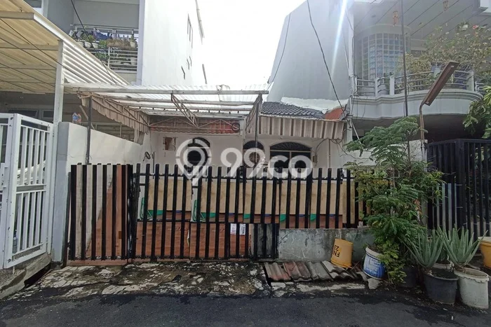 Hunian Cantik Minimalis Lb 102m2 di Kelapa Gading, Jakarta Utara Hunian Cantik Minimalis Lb 102m2 di Kelapa Gading, Jakarta Utara