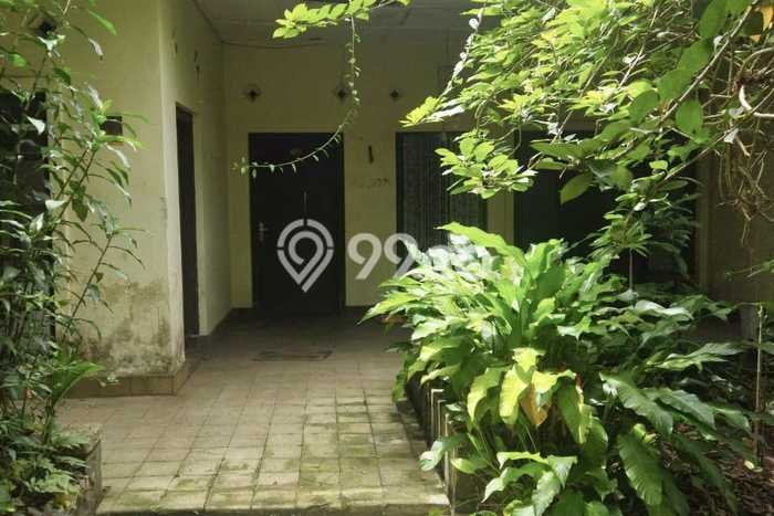 Disewakan! Rumah 10 Kamar Tidur &
3 Kamar Mandi di Sayap Dago, Bandung Disewakan! Rumah 10 Kamar Tidur &
3 Kamar Mandi di Sayap Dago, Bandung