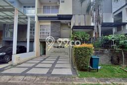Rumah Modern 4 KT LT 173m2 di Batam Centre Rumah Modern 4 KT LT 173m2 di Batam Centre