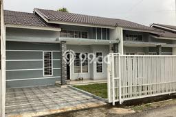 Rumah Murah LT 110m2 di Hangtuah Akses Mudah Rumah Murah LT 110m2 di Hangtuah Akses Mudah